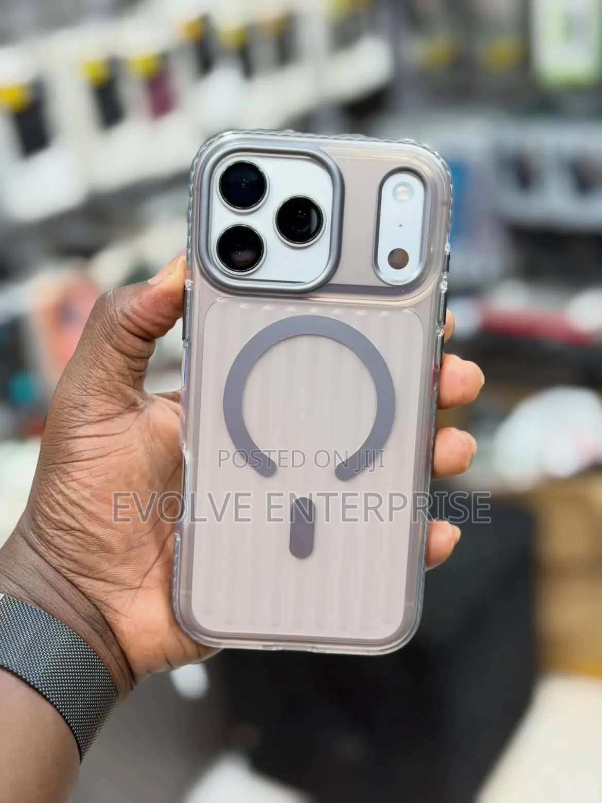 Levelo Cabin Magsafe Elite Case for iPhone 17 Pro and Pro Max