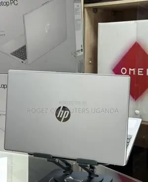 New Laptop HP 15-fd0290ns 16GB Intel Core i7 SSD 512GB