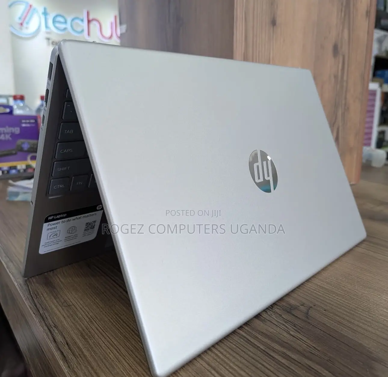 New Laptop HP 15-fd0290ns 16GB Intel Core i7 SSD 512GB
