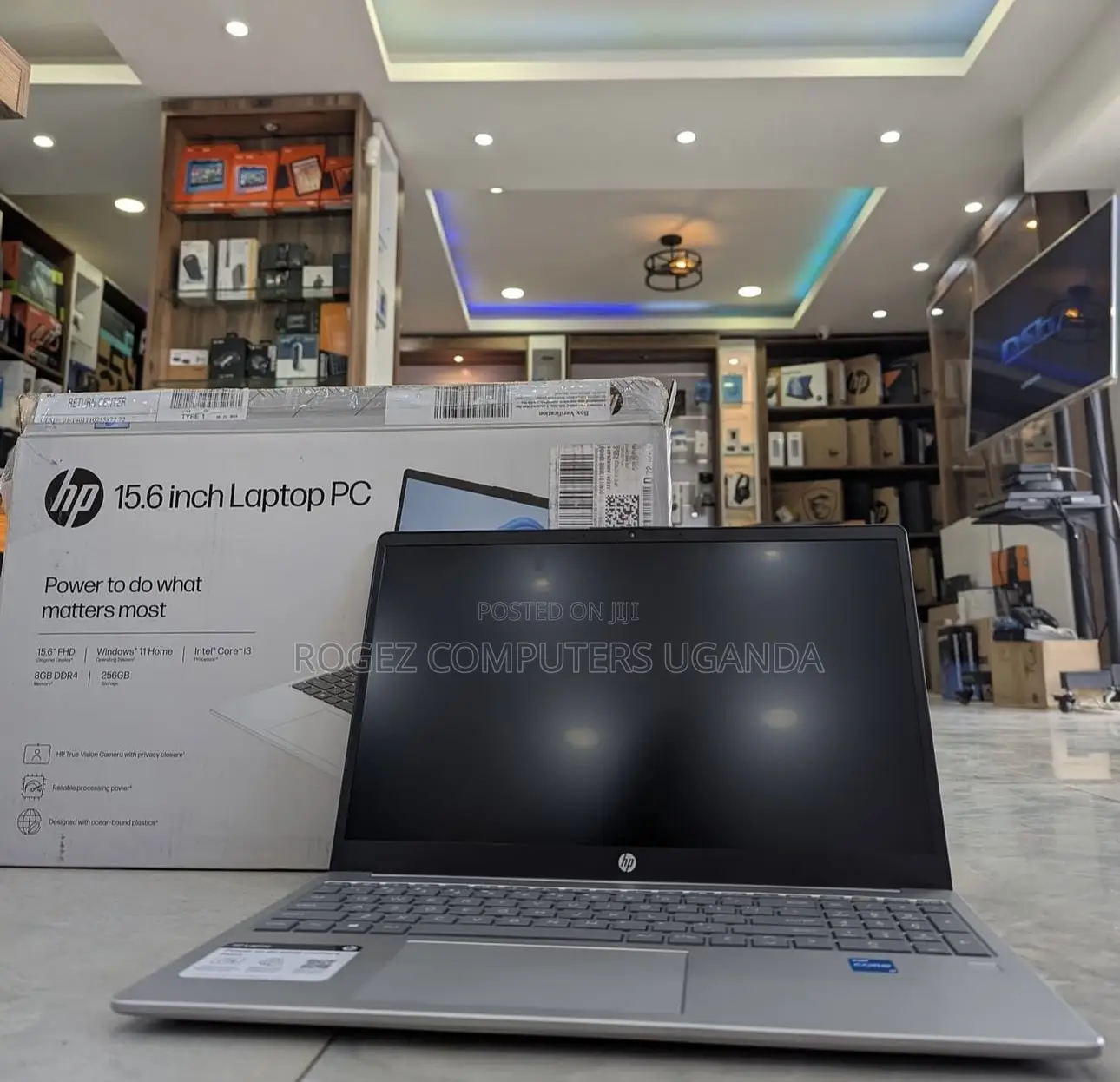 New Laptop HP 15-fd0290ns 16GB Intel Core i7 SSD 512GB