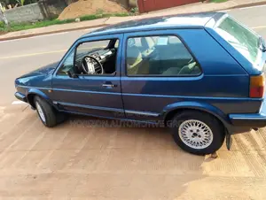 Volkswagen Golf 1987 Blue