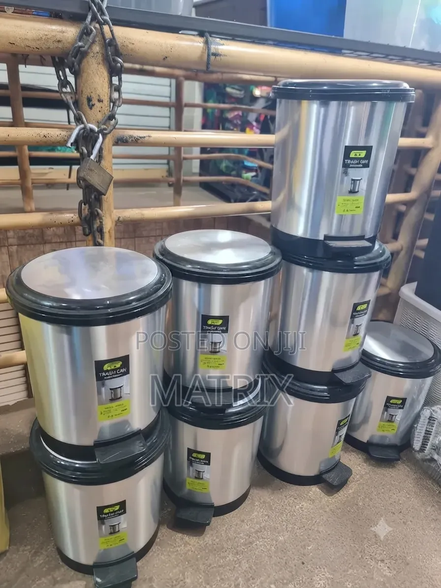 Stainless Indoor Plastic Dust Bins Plastic Dust Bins 10litres