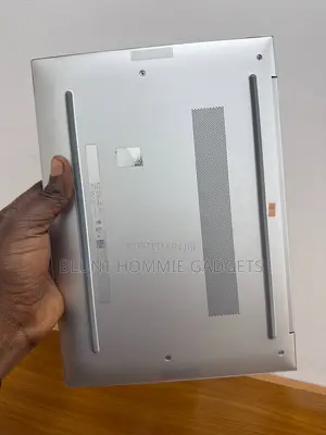 Laptop HP EliteBook 830 G9 16GB Intel Core i7 SSD 256GB