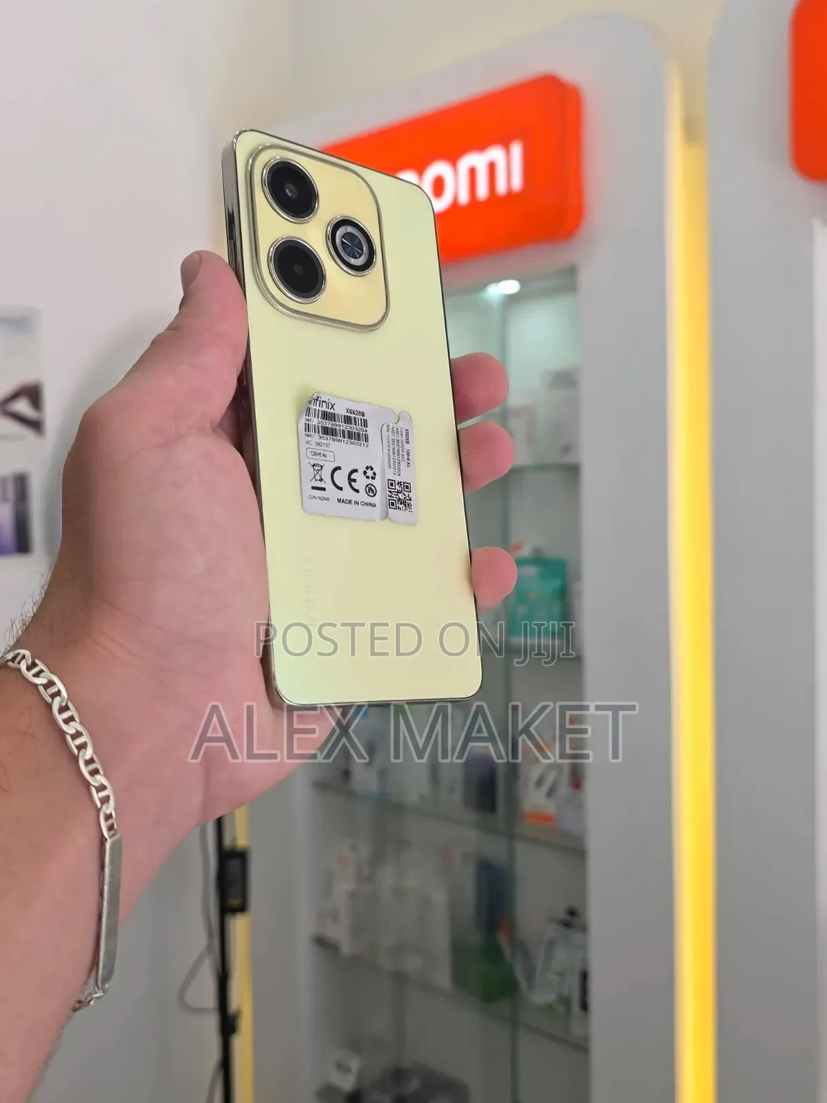 New Infinix Hot 40 Pro 256 GB Gold