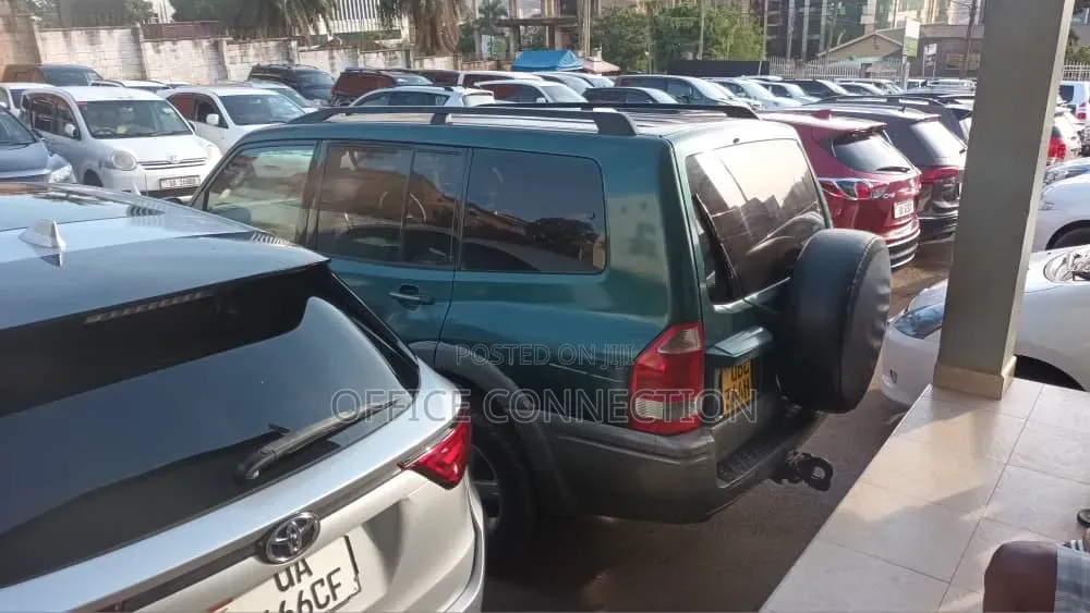 Mitsubishi Pajero 2002 Green