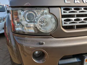 Land Rover Discovery 2015 Gray