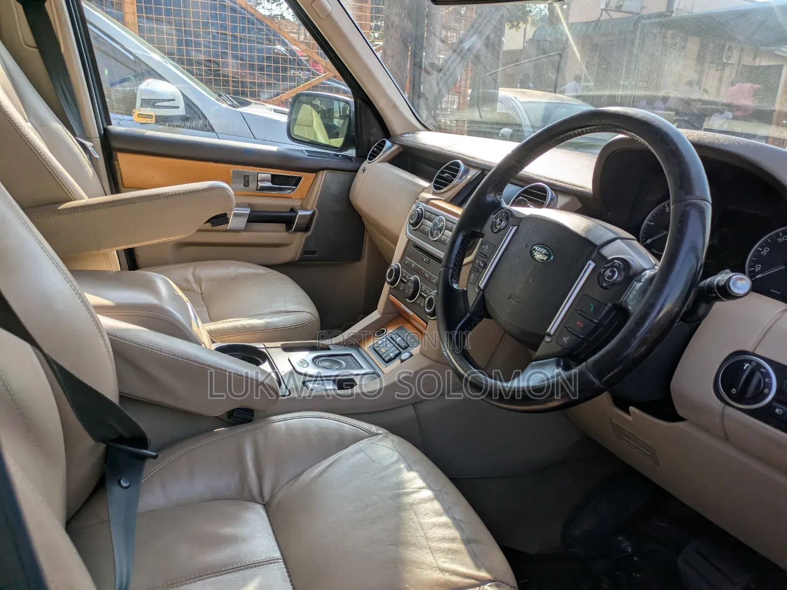 Land Rover Discovery 2015 Gray