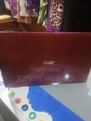 Laptop Acer AcerNote 6GB Intel Core 7 HDD 256GB