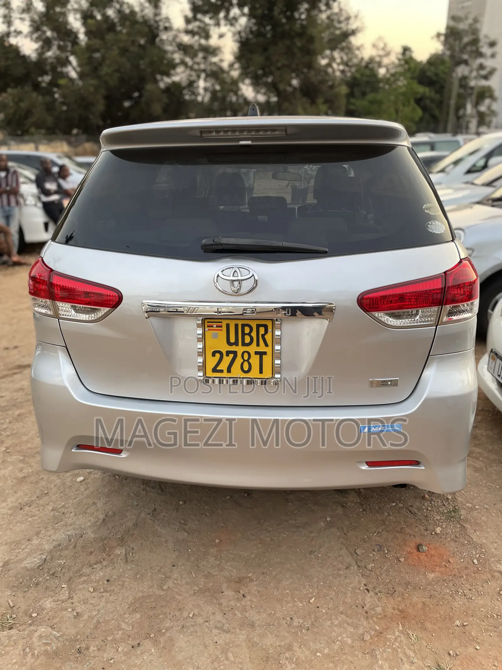 Toyota Wish 2010 Silver