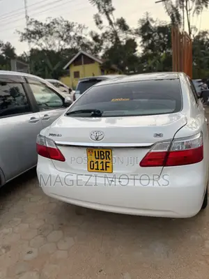 Toyota Premio 2009 White