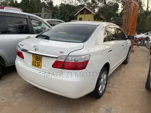 Toyota Premio 2009 White