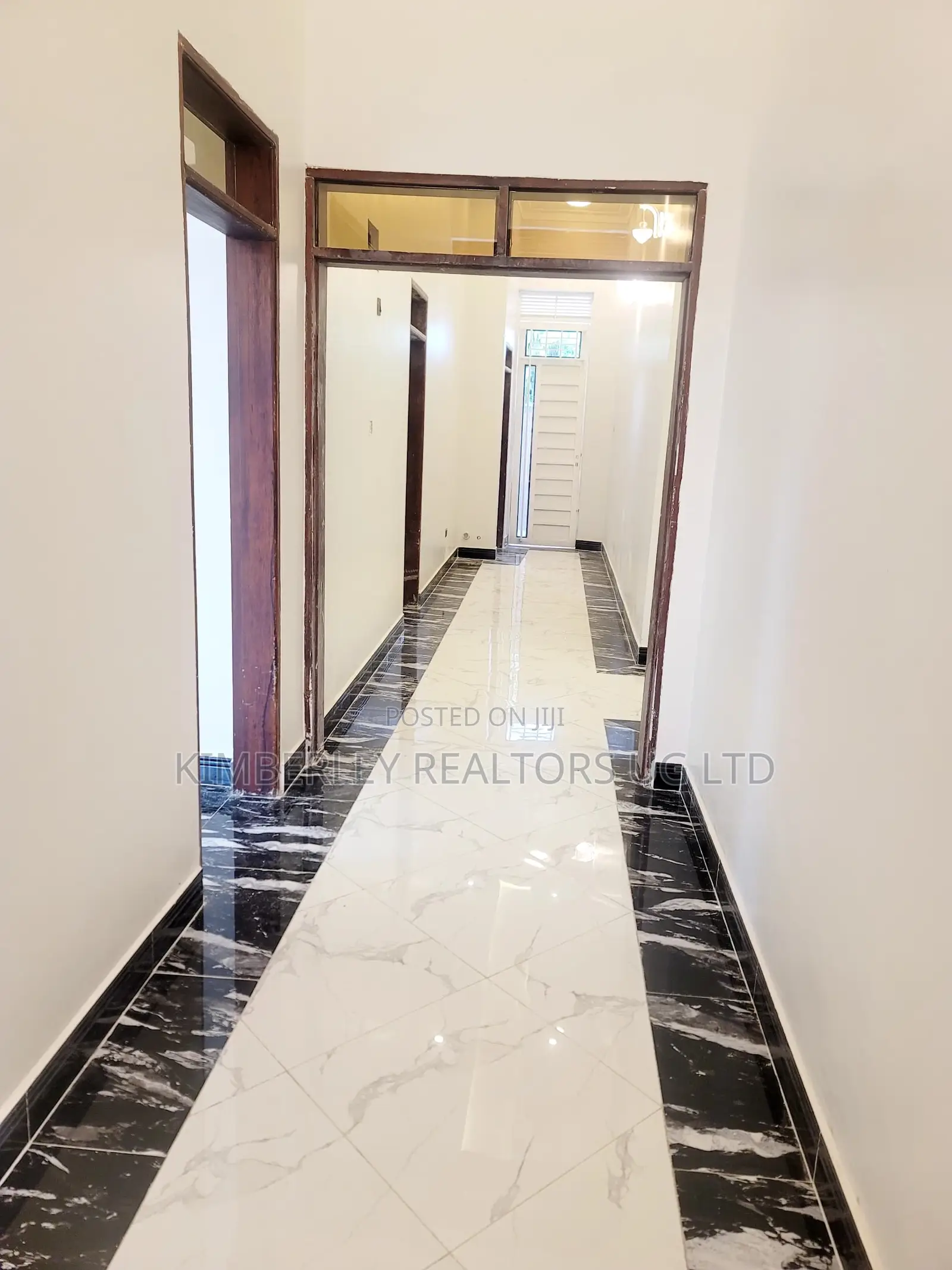 3bdrm House in Division A for sale