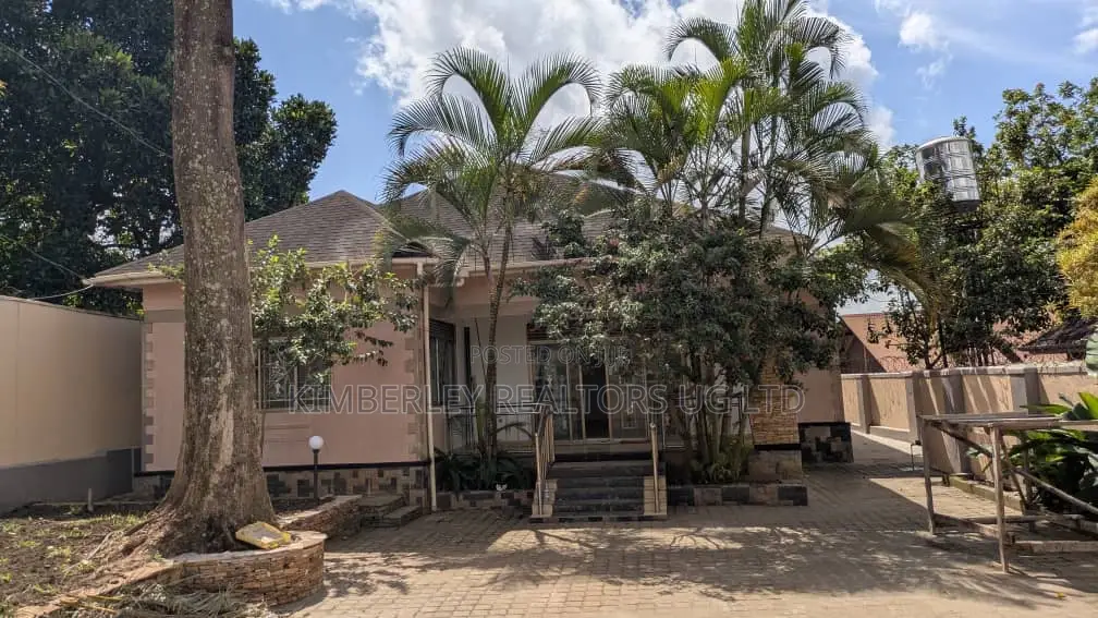 3bdrm House in Division A for sale