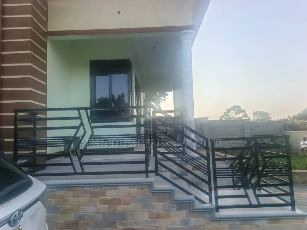 3bdrm House in Seeta-Namuganga for sale