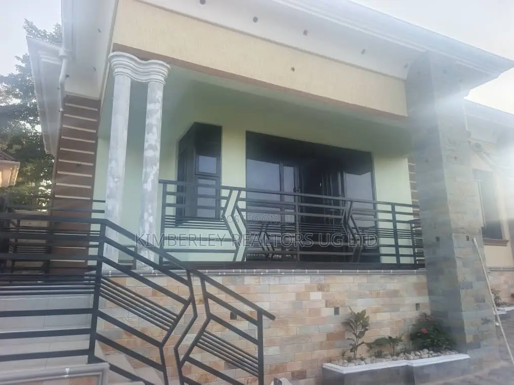 3bdrm House in Seeta-Namuganga for sale