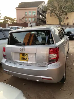 Toyota IST 2010 Silver