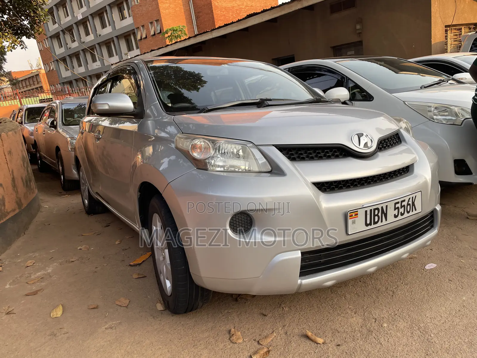 Toyota IST 2010 Silver