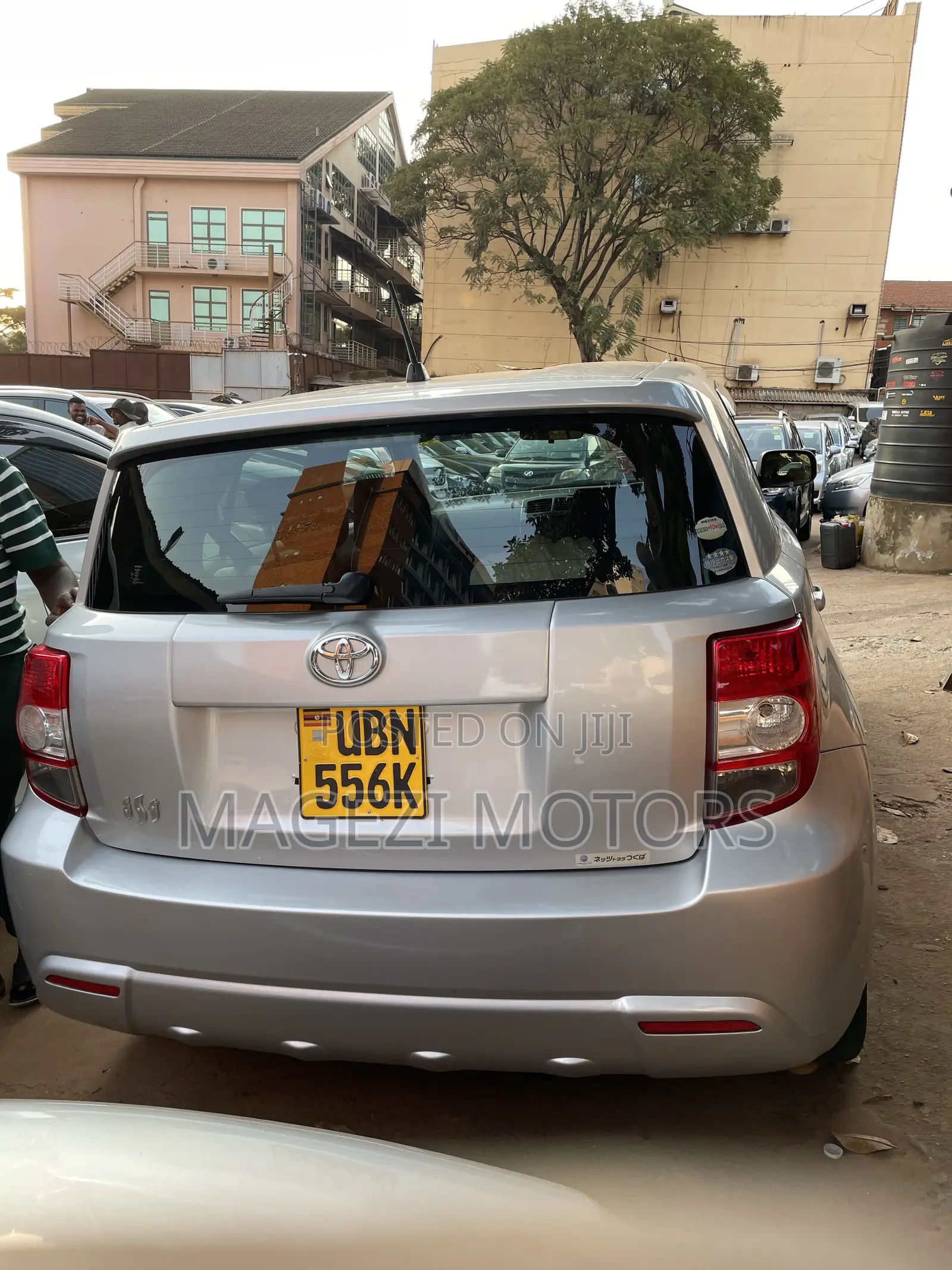 Toyota IST 2010 Silver