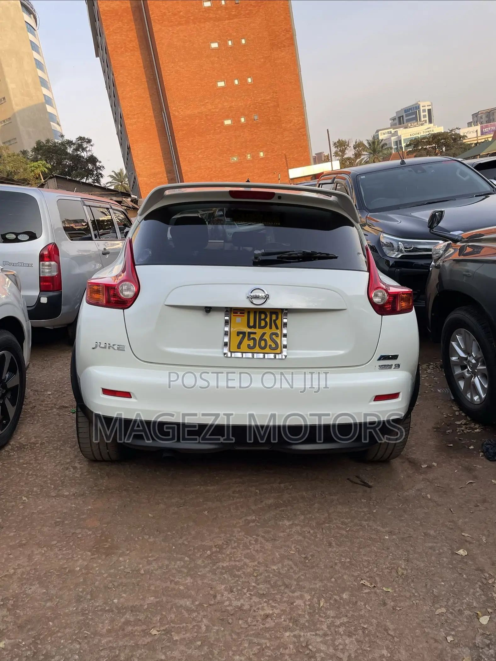 Nissan Juke 2012 White