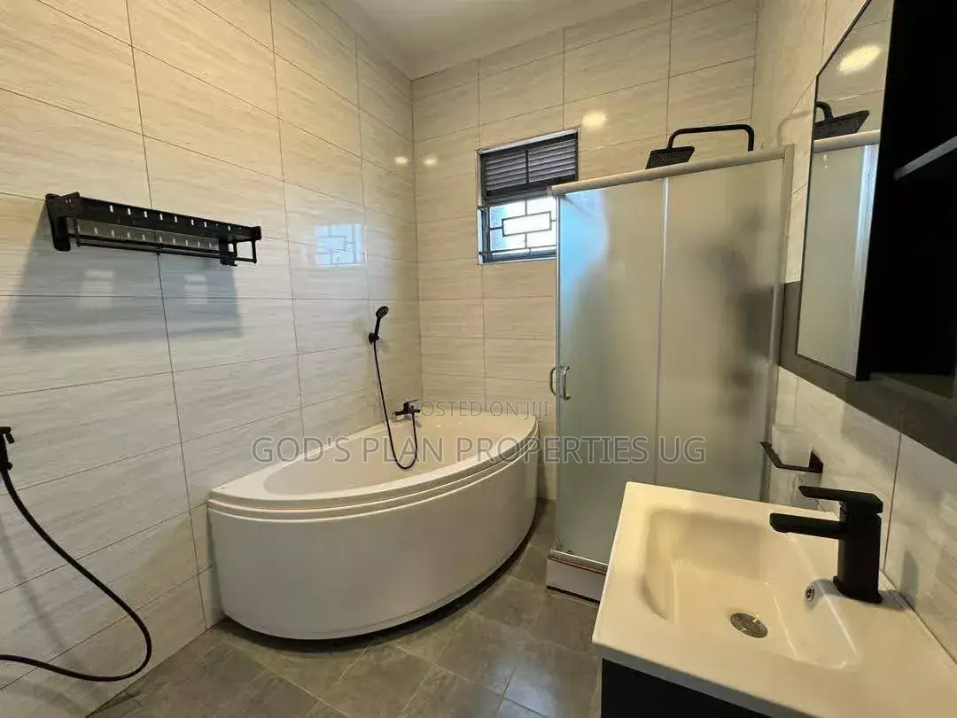 2bdrm Apartment in Gaba Estate, Central Division for rent