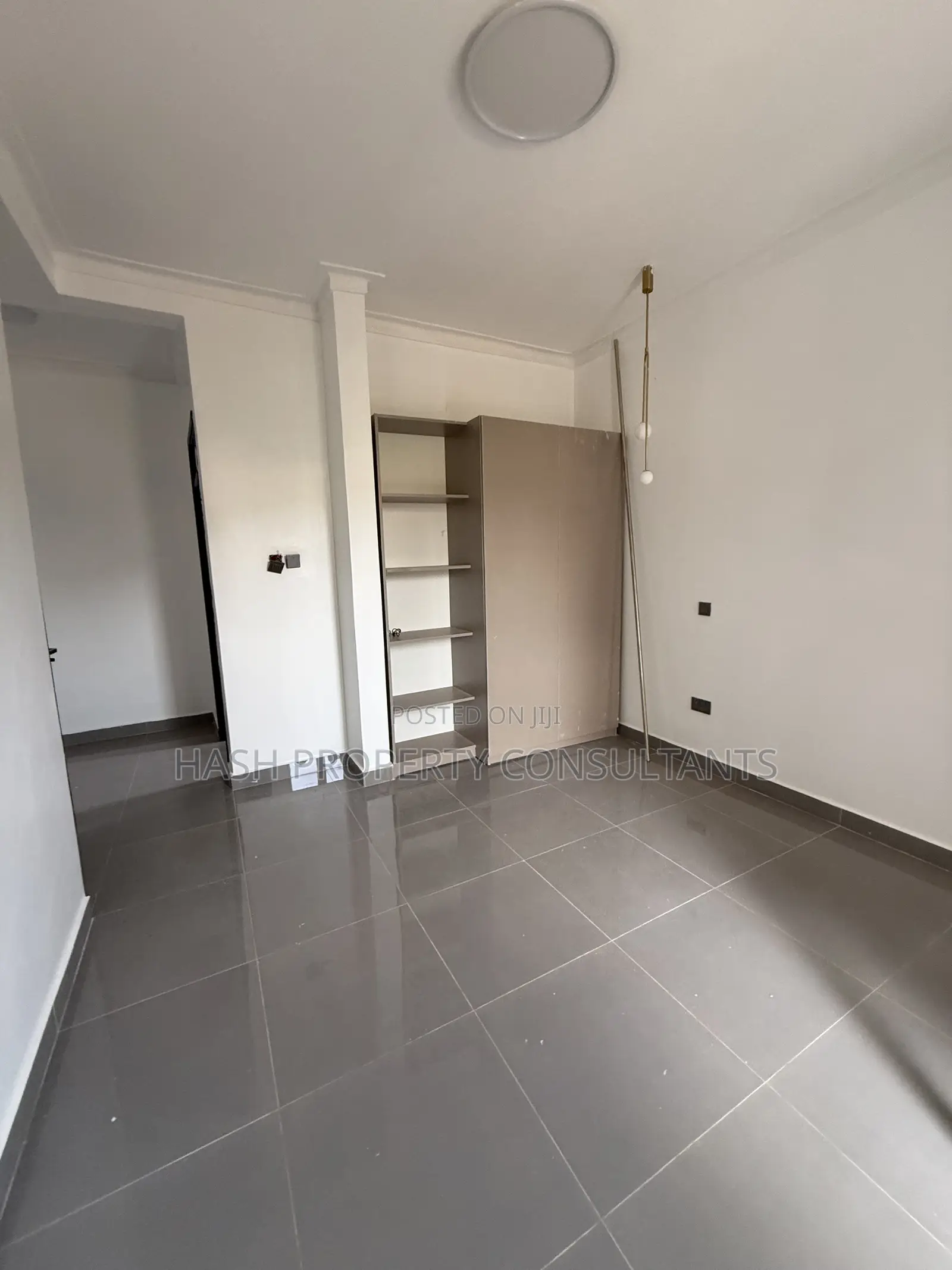 3bdrm Apartment in Muyenga, Central Division for rent