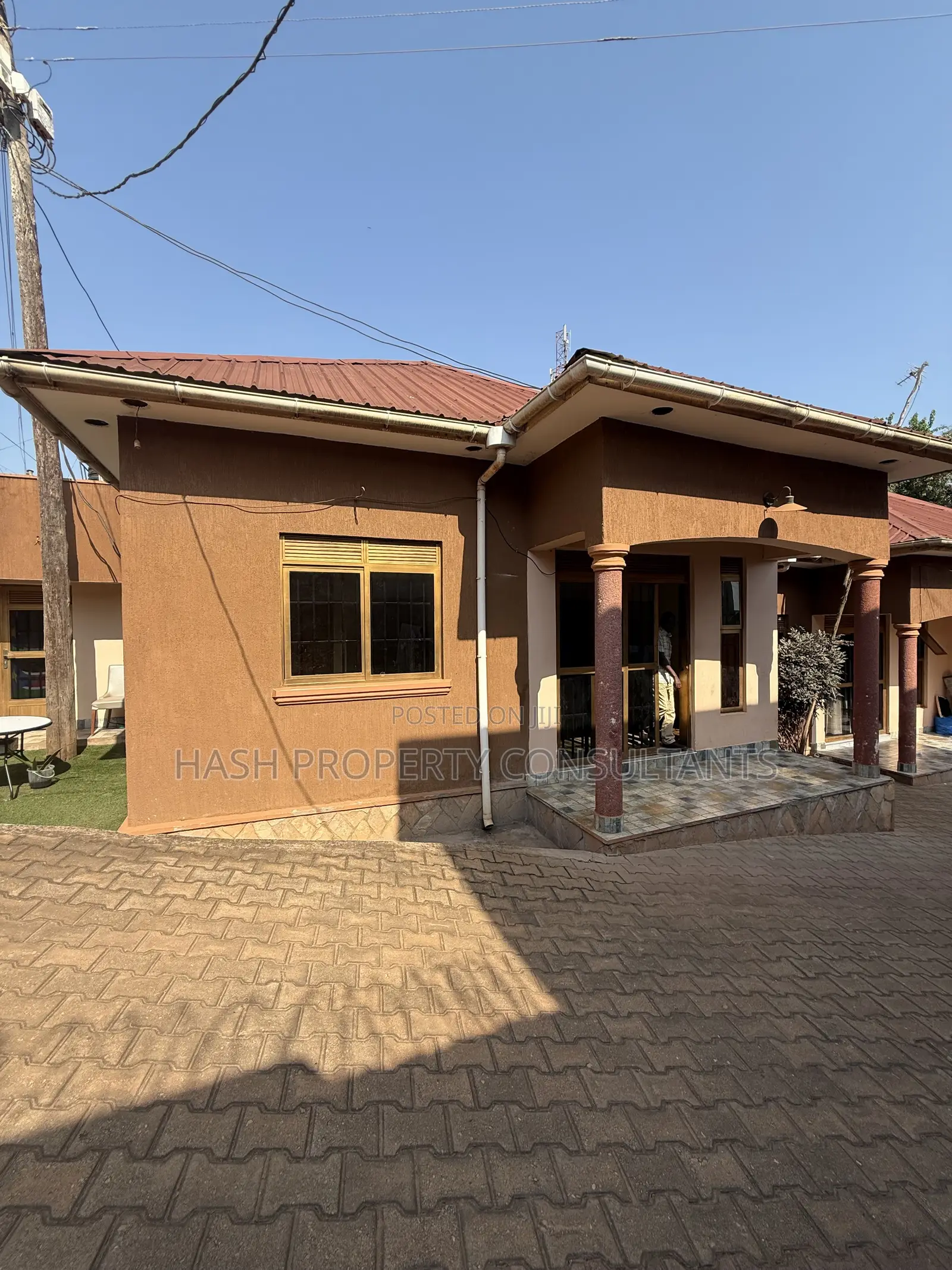 2bdrm House in Hash, Central Division for rent