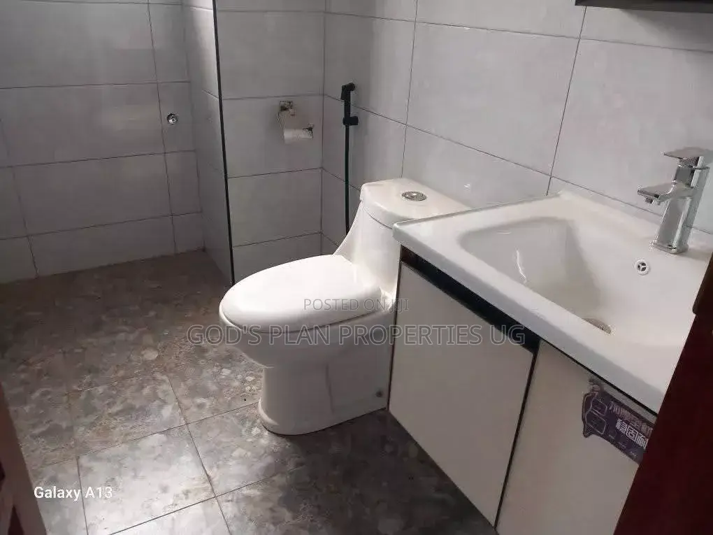 2bdrm Apartment in Gaba Estate, Central Division for rent
