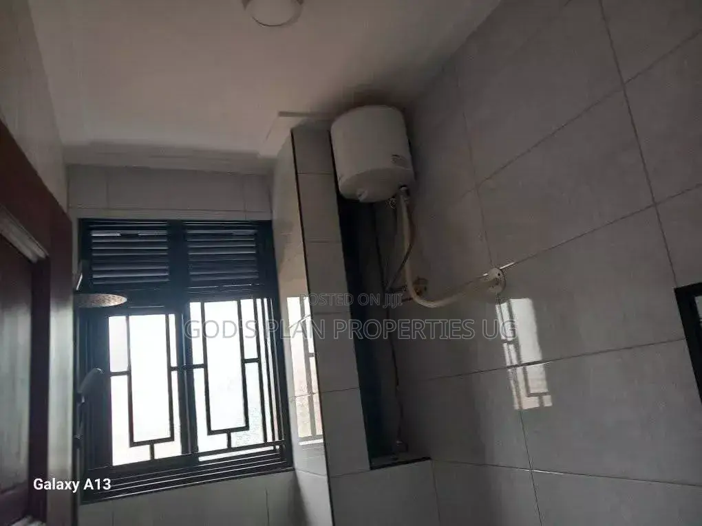 2bdrm Apartment in Gaba Estate, Central Division for rent