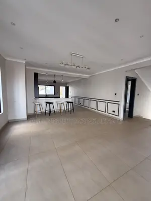 6bdrm Villa in Luxe, Central Division for sale