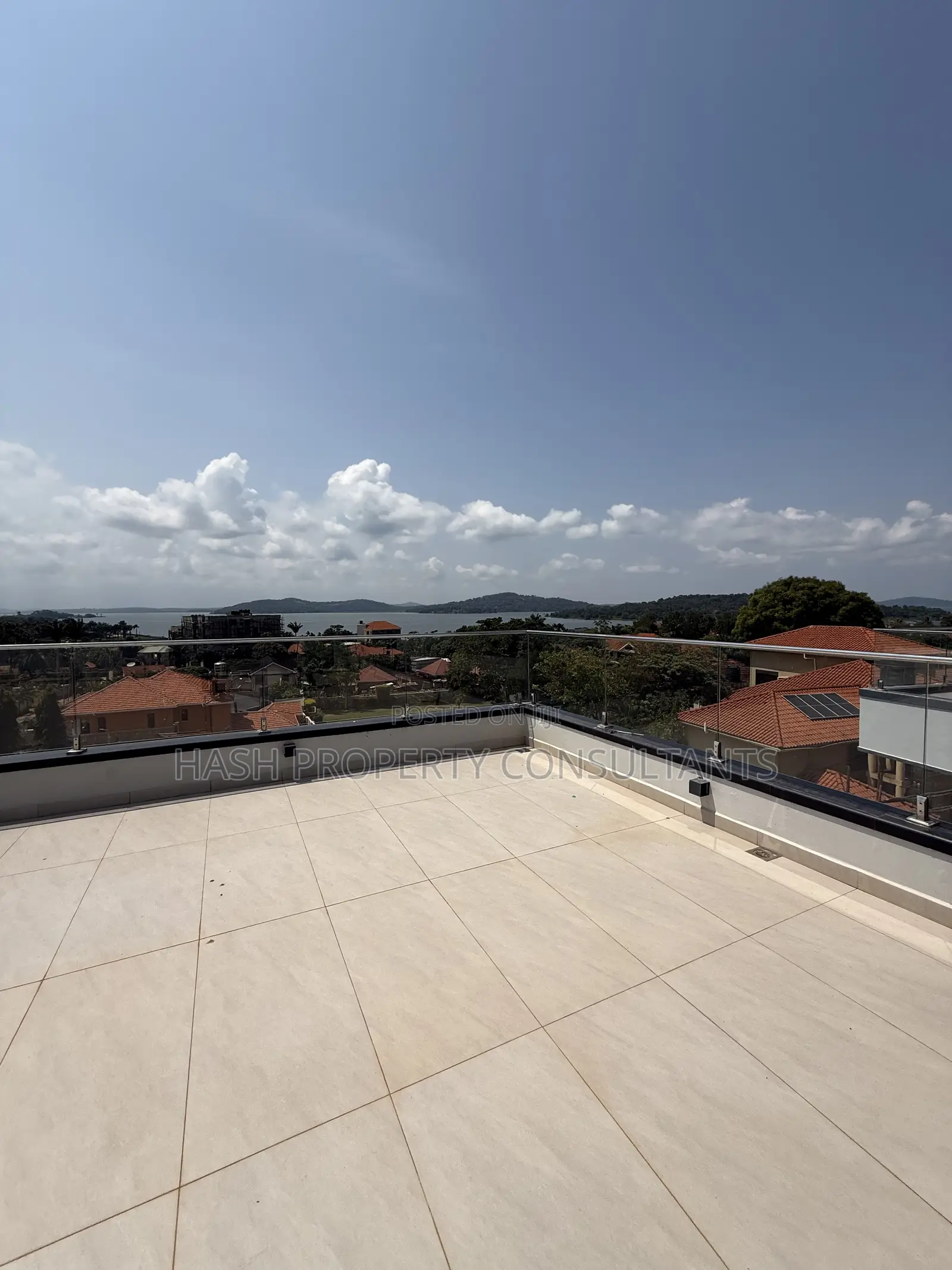 6bdrm Villa in Luxe, Central Division for sale