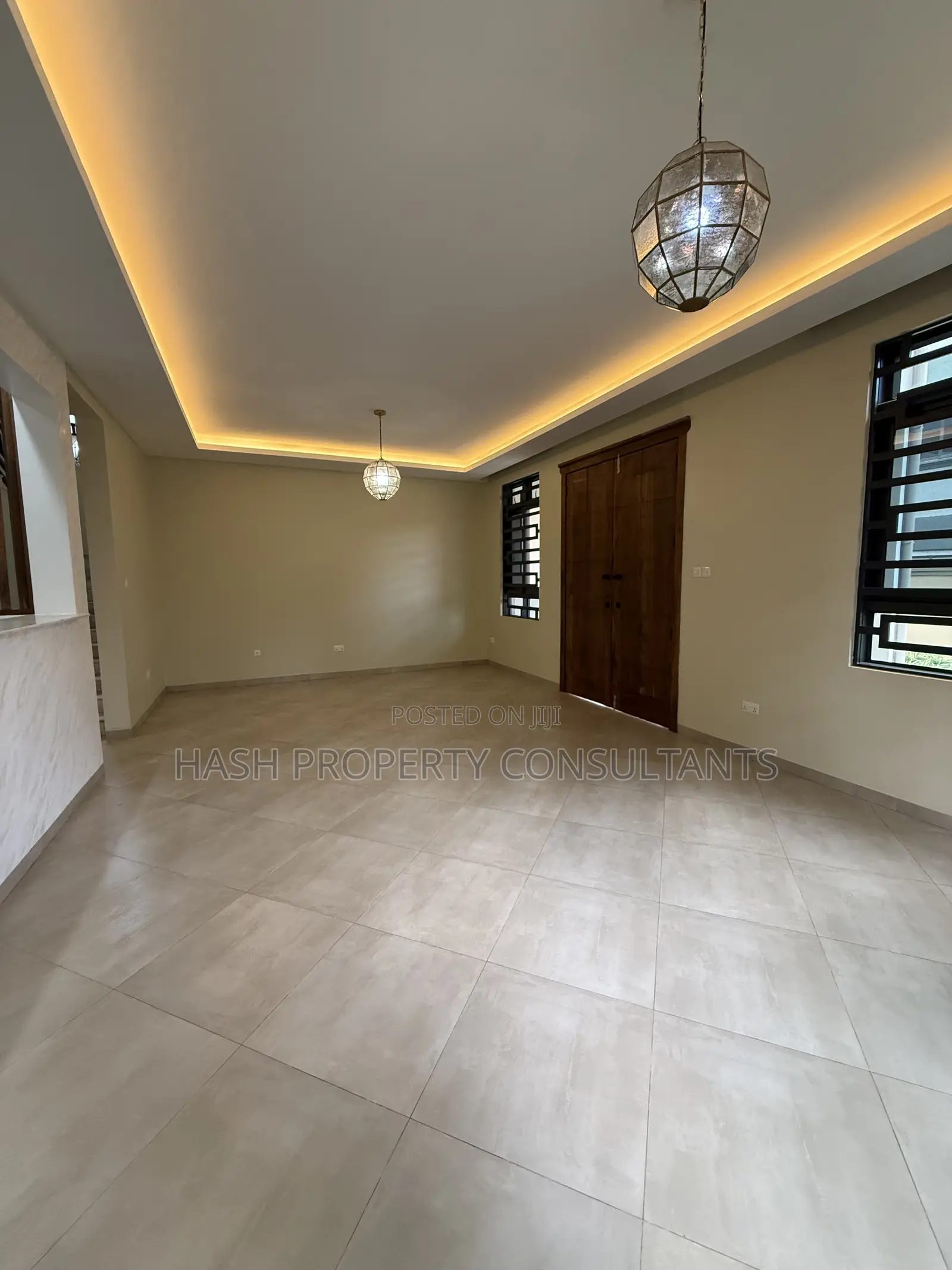 6bdrm Bungalow in Vines, Central Division for sale