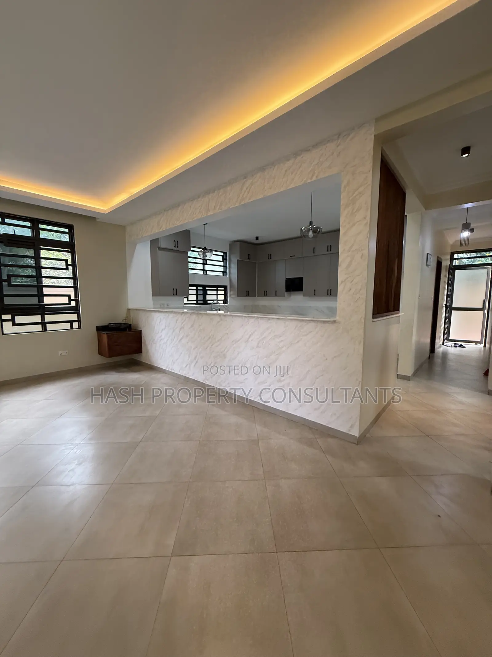 6bdrm Bungalow in Vines, Central Division for sale