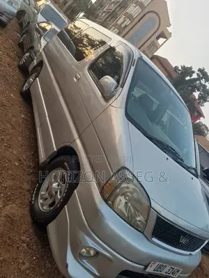 Toyota Regius 2001 Silver