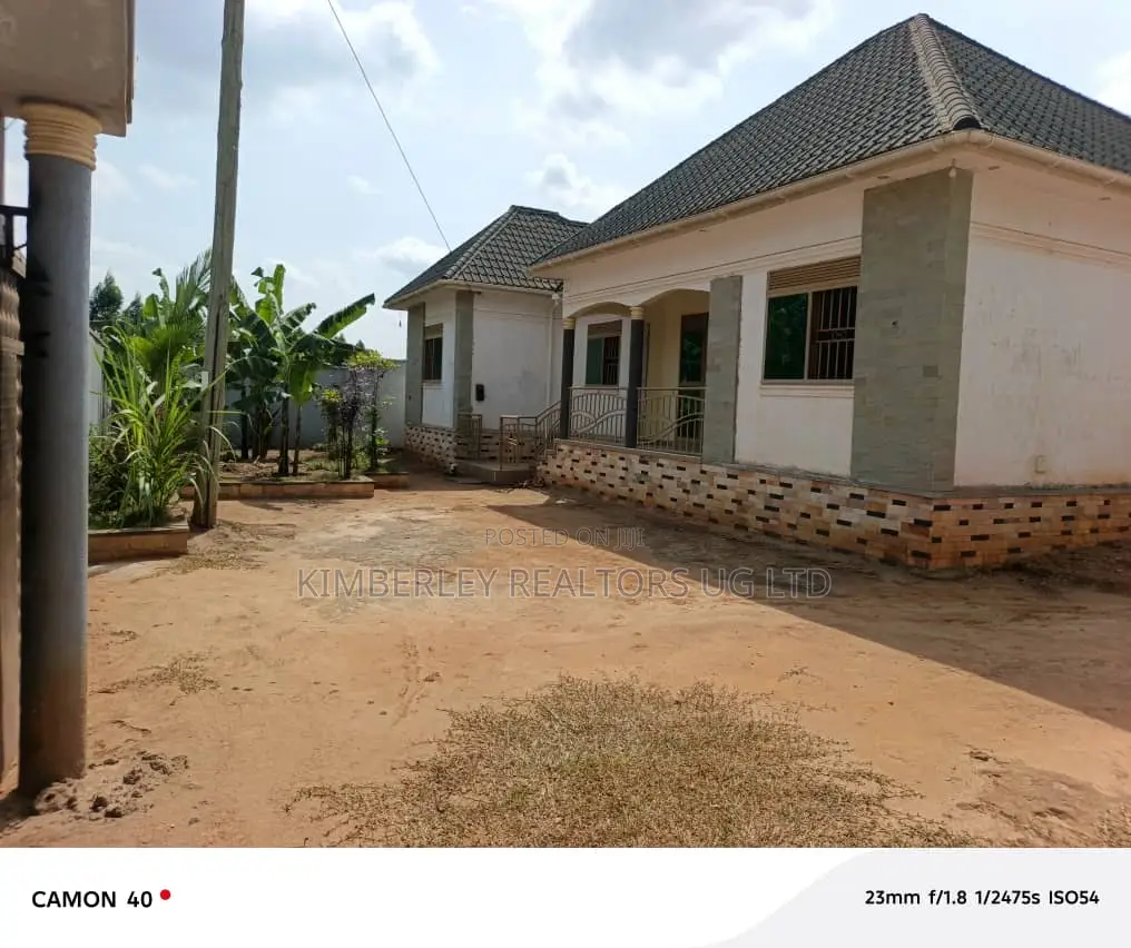 4bdrm House in Nsangi for sale