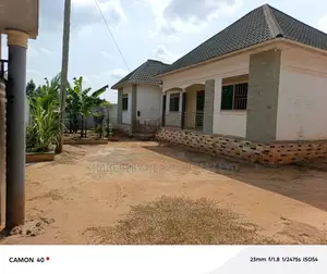 4bdrm House in Nsangi for sale