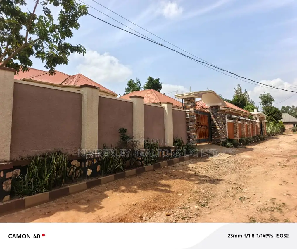 4bdrm House in Nsangi for sale