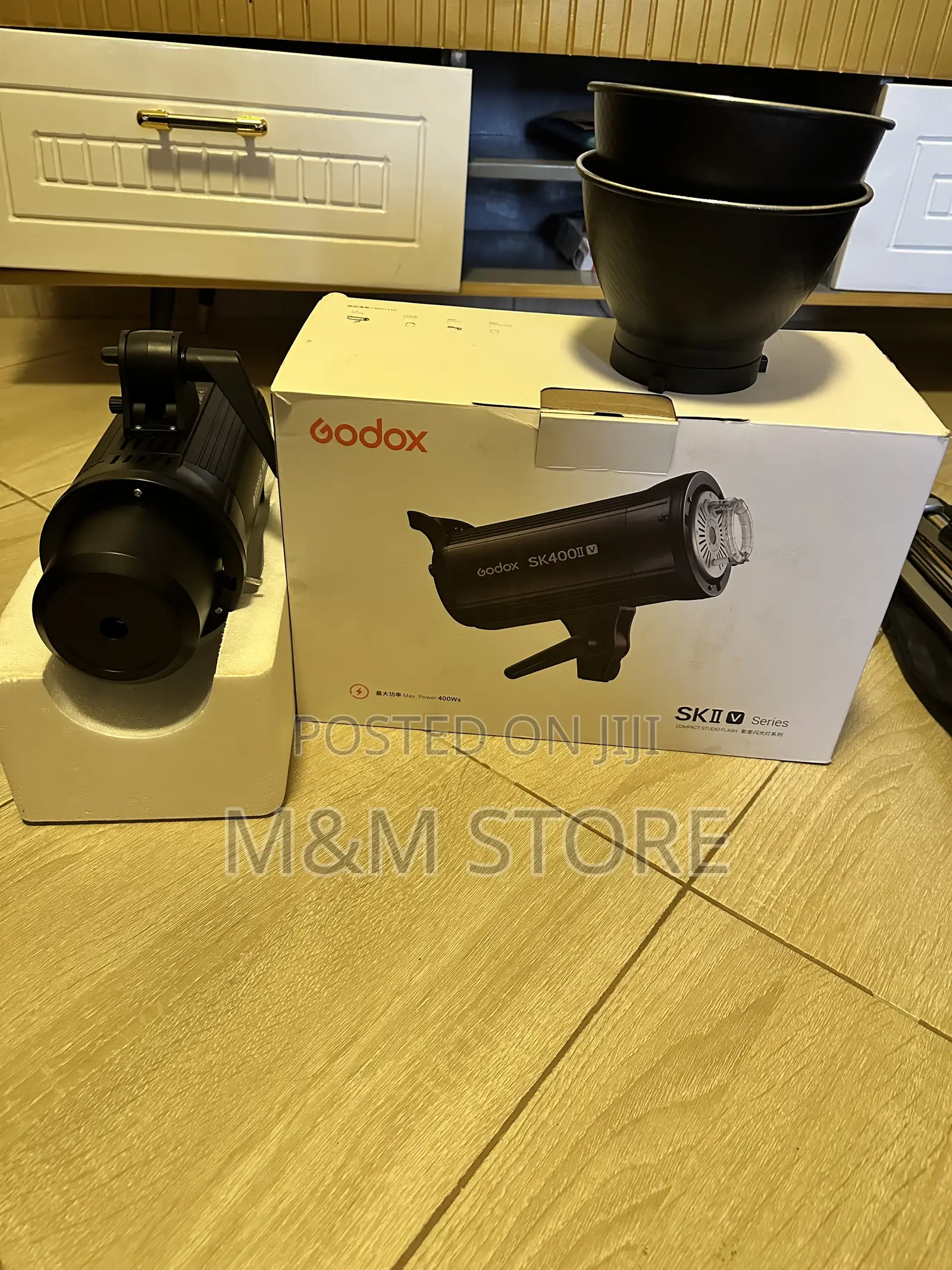 Godox Sk400 Flash Light