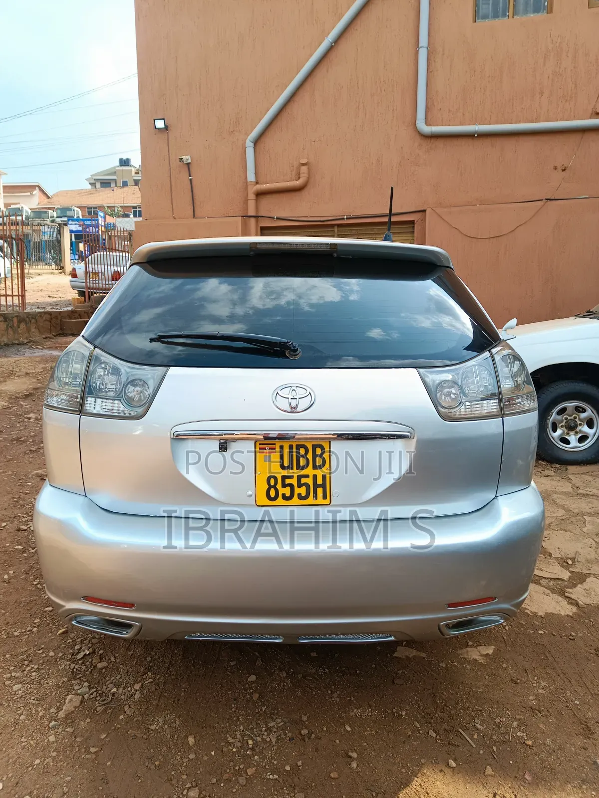 Toyota Harrier 2010 Silver