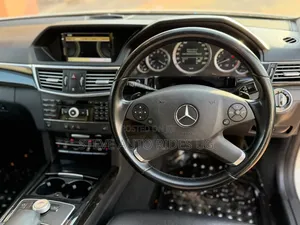 Mercedes-Benz E300 2011 White