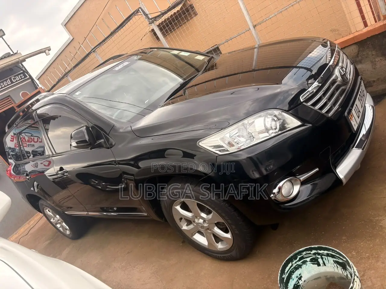 Toyota Vanguard 2010 Black