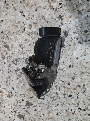 Toyota Rav4 Left Door Actuator Lock