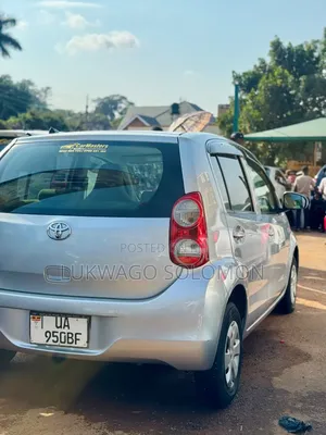 Toyota Passo 2010 Silver