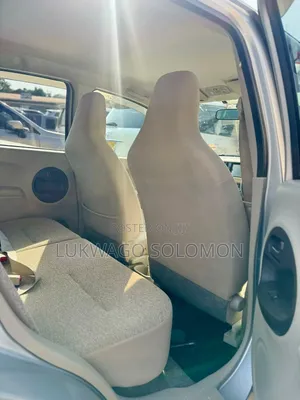 Toyota Passo 2010 Silver