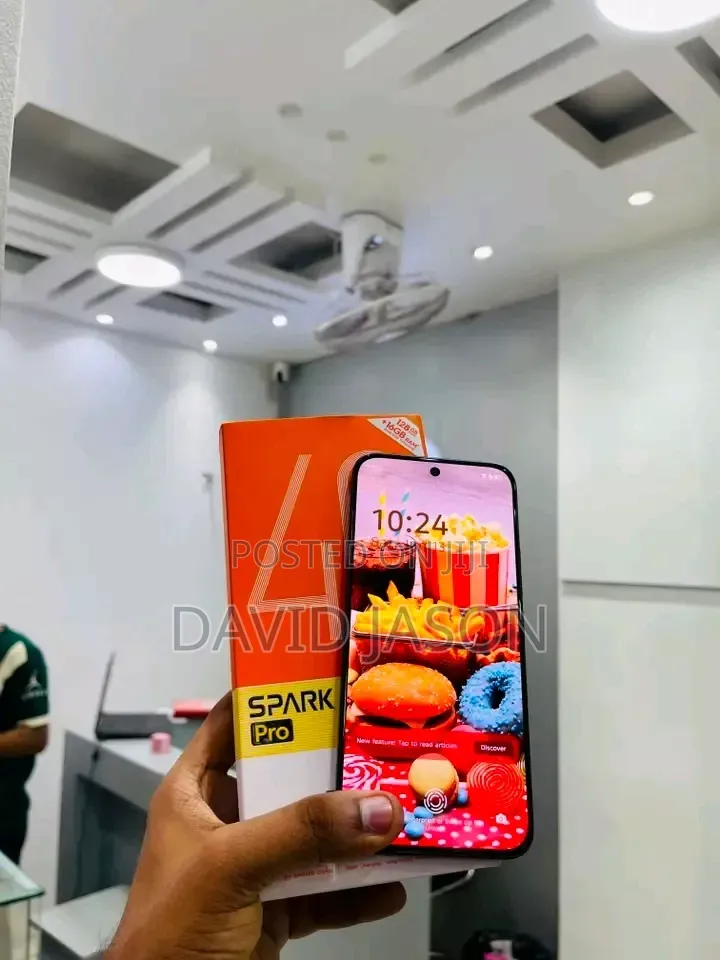 New Tecno Spark 40 Pro 256 GB Black