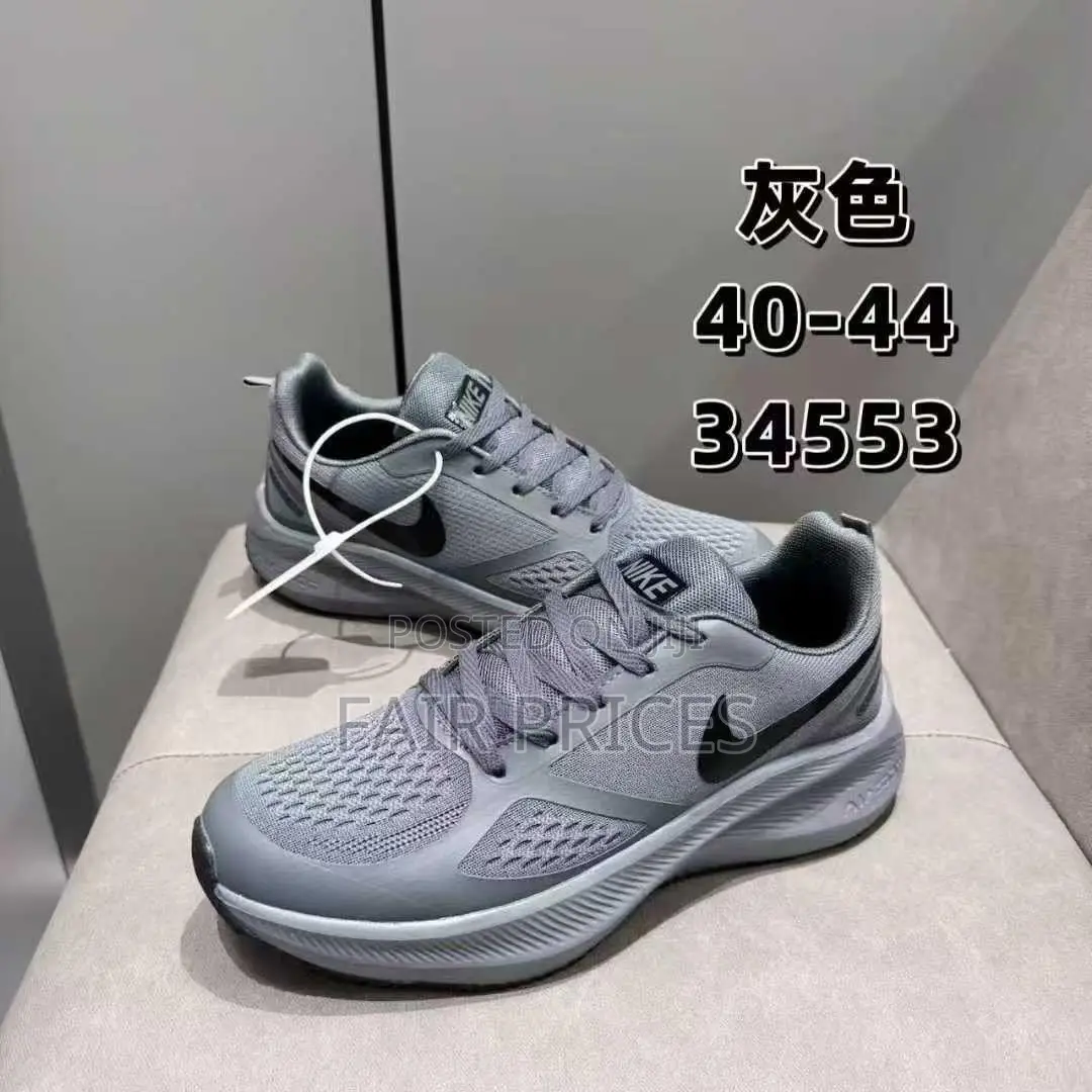 Zoom Runners Black Grey