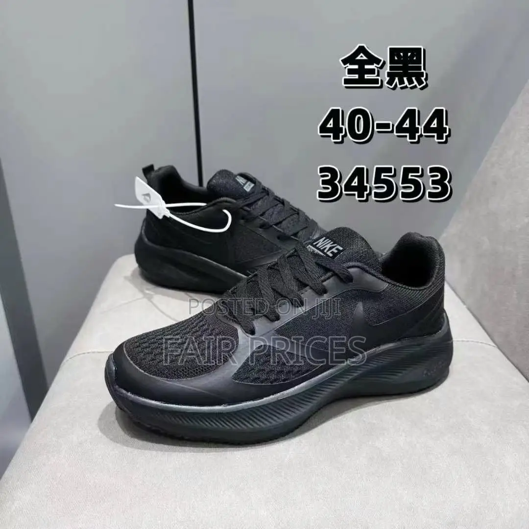 Zoom Runners Black Grey