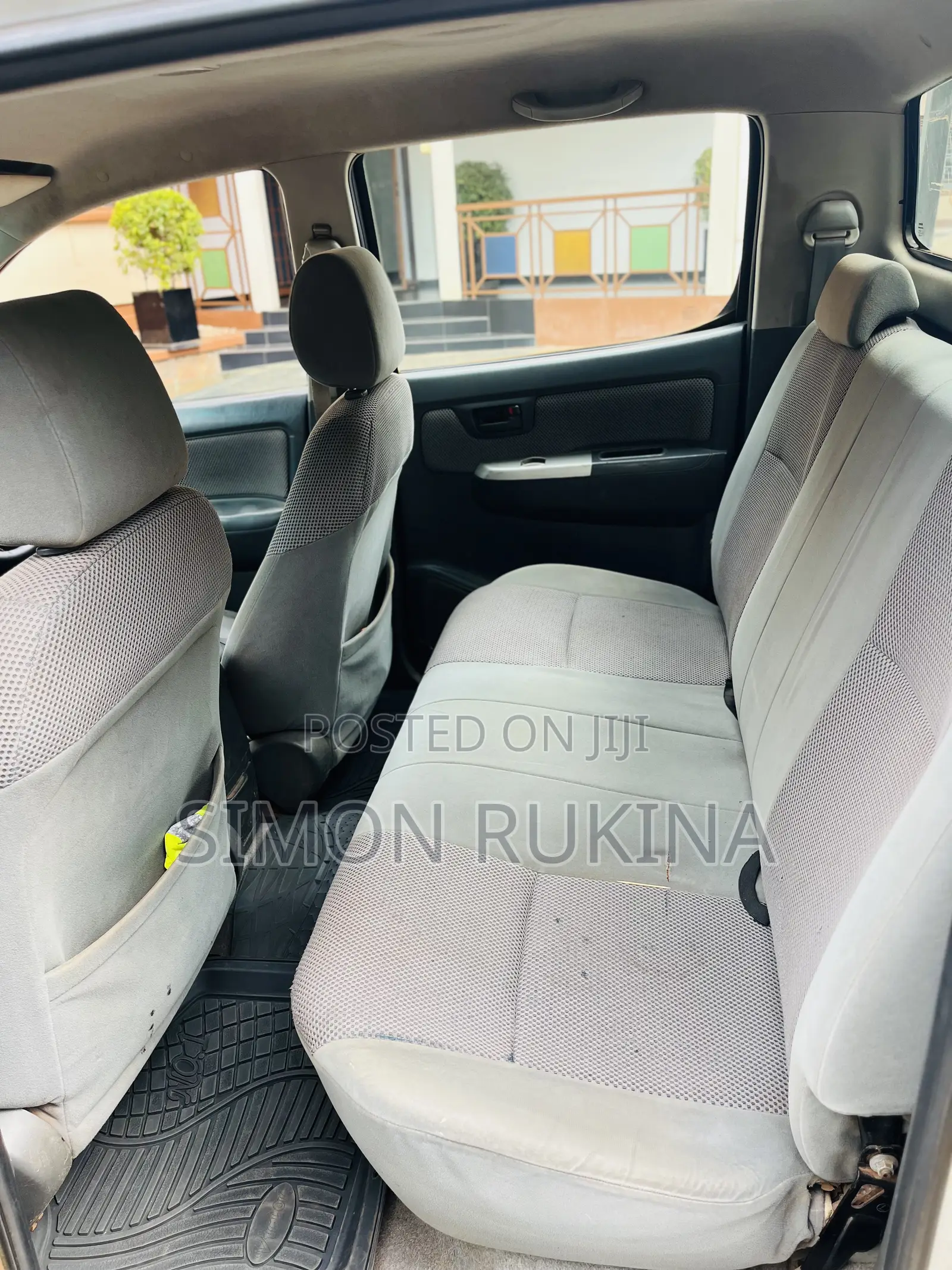 Toyota Hilux 2011 Silver