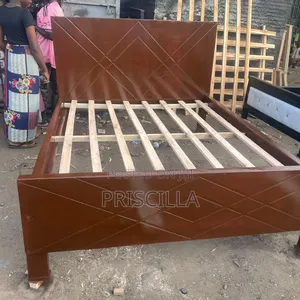 Bed 5by6 Hard Wood
