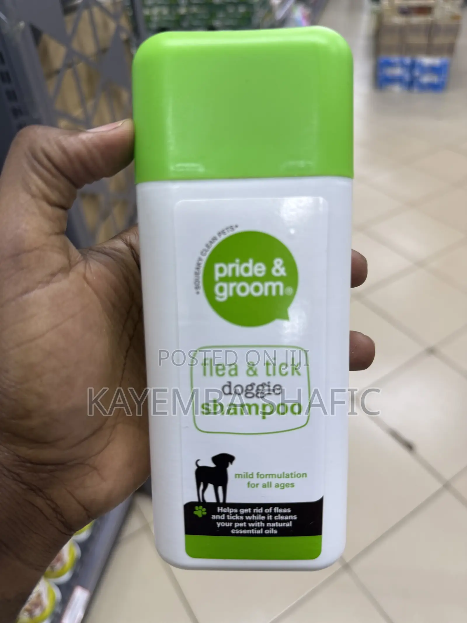 Pride Groom Flea Tick Doggie Shampoo (300ml)