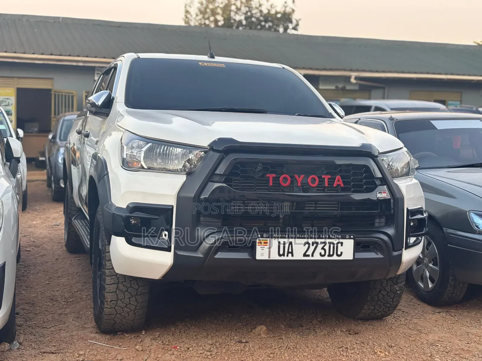 Toyota Hilux 2018 White